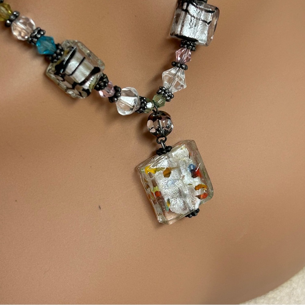 SET Hand Crafted Glass Beaded Necklace & Earring Set